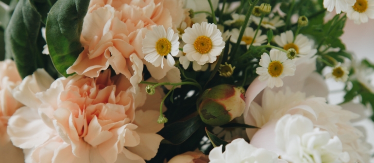 Иван Василев – бутикови български цветя